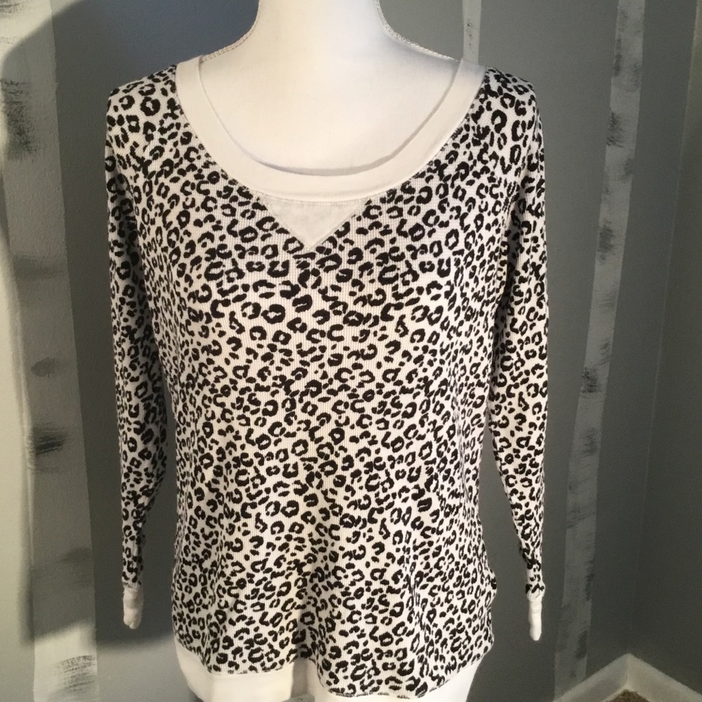 Victoria Secrets leopard print long sleeve t shirt
